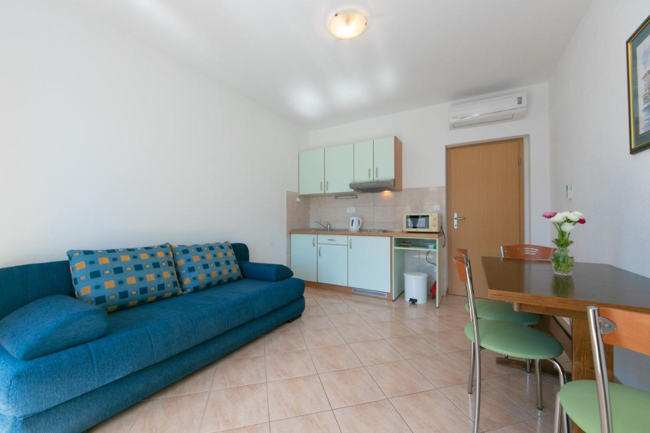 Apartments By The Sea Igrane, Makarska - 20014 Exterior photo