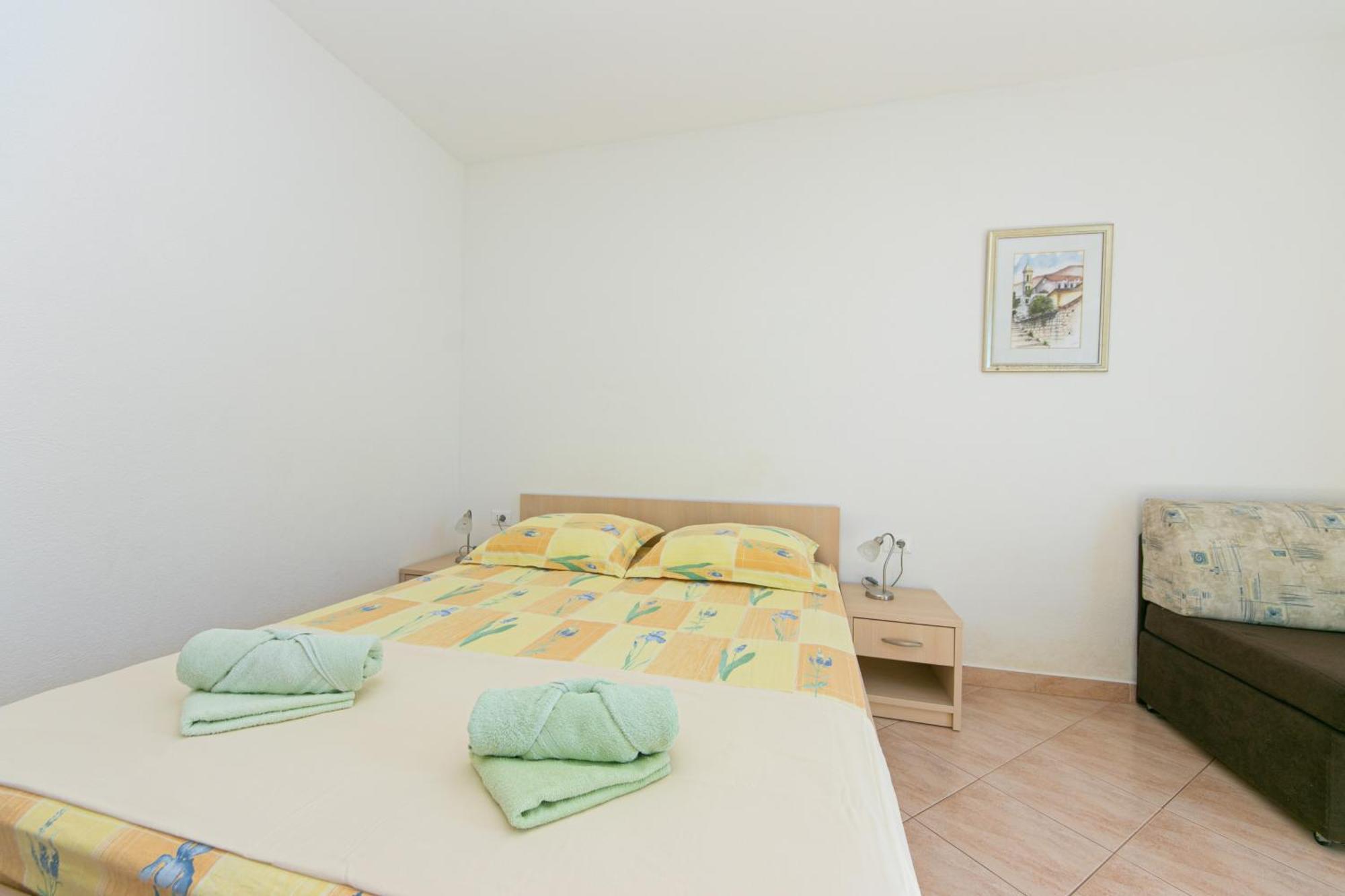 Apartments By The Sea Igrane, Makarska - 20014 Room photo