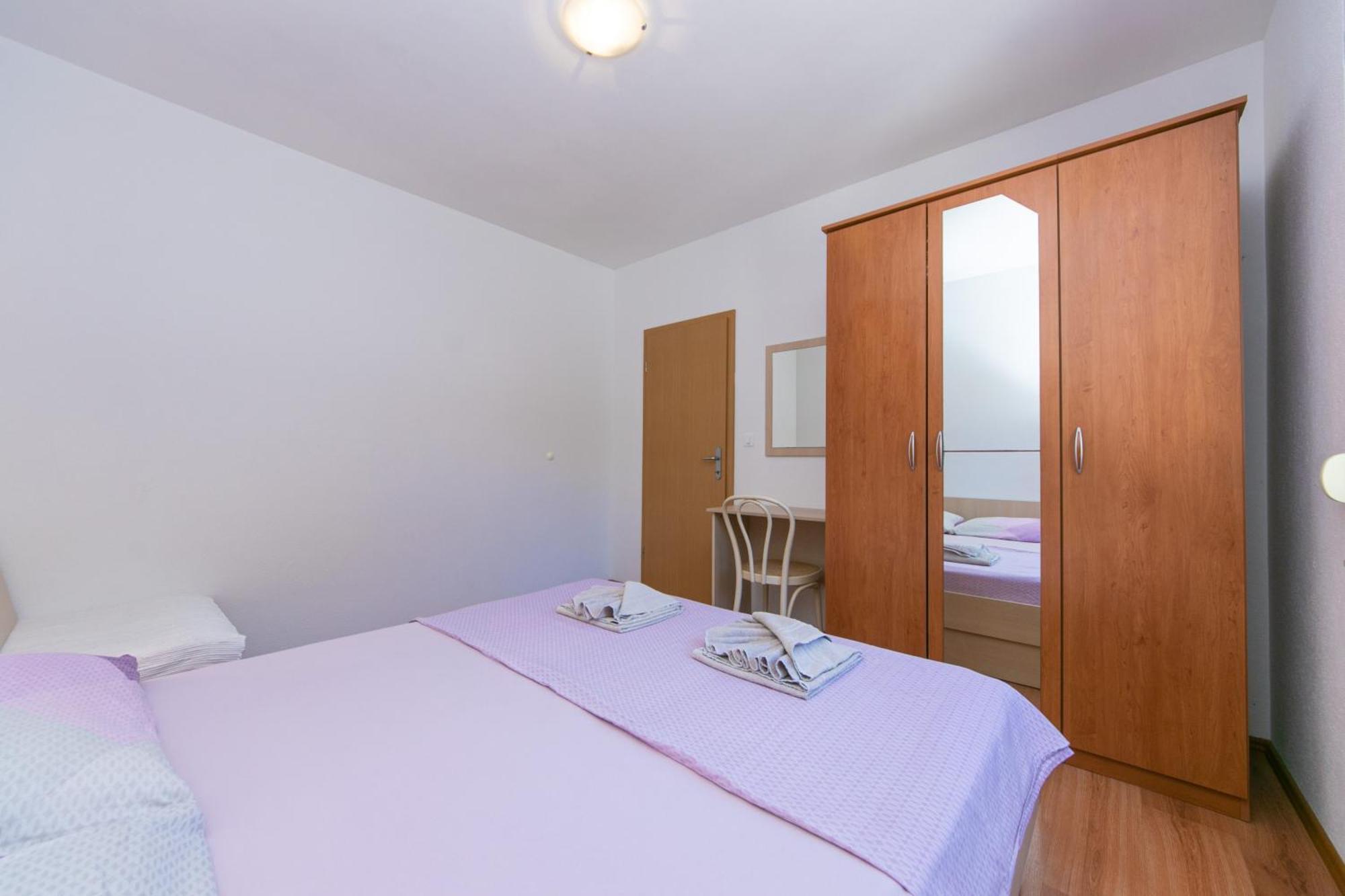 Apartments By The Sea Igrane, Makarska - 20014 Room photo